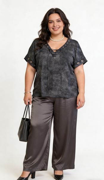 Picture of CURVY GIRL TOP WITH LACE UP